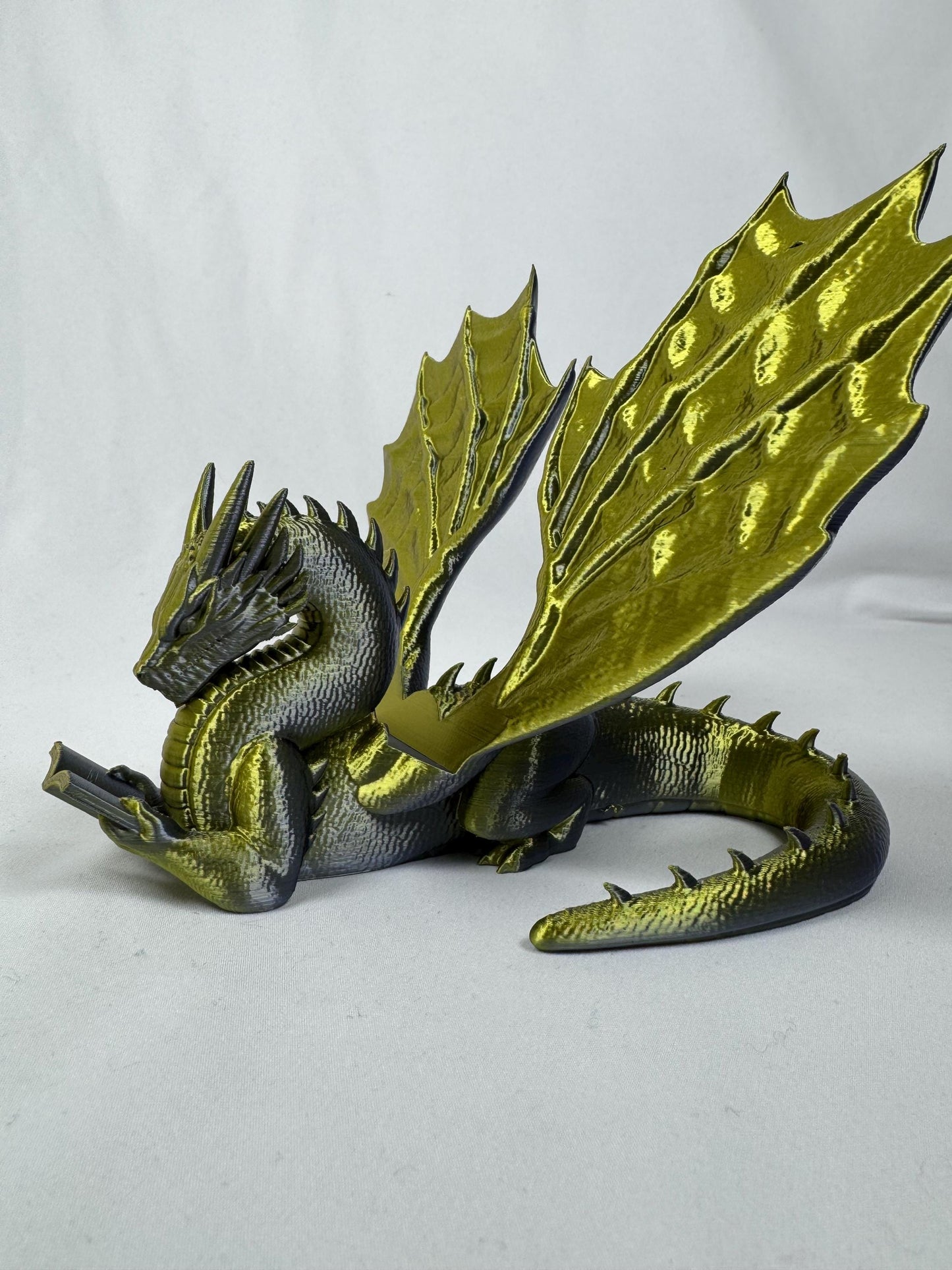 Book Wyrm Reading Dragon Kindle/E-Reader Holder – Fantasy Desk Accessory, Gift for Readers & Dragon Lovers